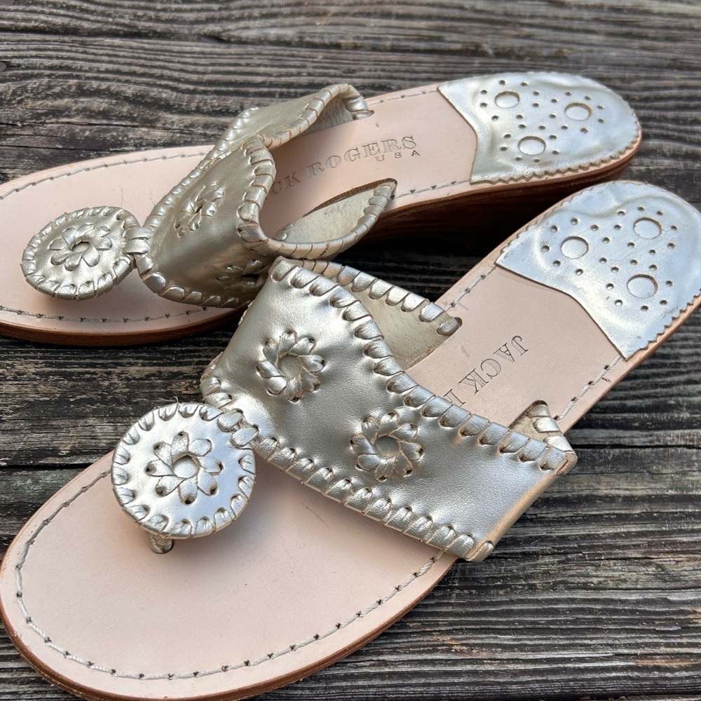 Jack Rogers Metallic gold Sandals Whipstitched Classic Thong Slides size 7 - Picture 2 of 6